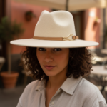Chapeau fedora femme avec lanière et boucle dorée – Image 4