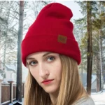 Bonnet long en maille unisexe avec étiquette en cuir – Image 7