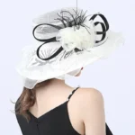 Chapeau de mariage femme élégant avec voile et fleurs en organza – Image 4