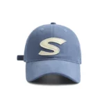 Casquette beige à logo brodé “S” style urbain et minimaliste – Image 9