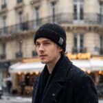 Bonnet noir en maille côtelée pour homme et femme – Image 8