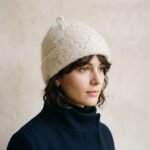 Bonnet beige en maille mohair fluffy – Image 8