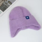 Bonnet péruvien en maille angora fluffy avec cache-oreilles – Image 2