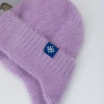 Bonnet péruvien en maille angora fluffy avec cache-oreilles – Image 3