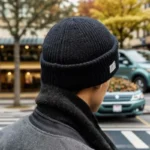 Bonnet cagoule 2-en-1 noir en maille tricotée – Image 5
