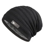 Bonnet slouchy en maille à rayures