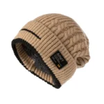 Bonnet  en maille torsadée avec doublure polaire