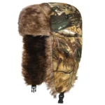 Chapka trappeur à motif camouflage forêt et fausse fourrure
