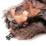 Chapka trappeur à motif camouflage forêt et fausse fourrure – Image 4