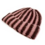 Bonnet rayé rose et marron café en maille pelucheuse fluffy